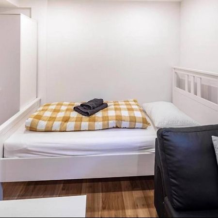 Cityloft Kassel 1 - Zentrale Unterkunft Fuer Gruppen Bis 7 Personen - Parkplatz - Netflix Ngoại thất bức ảnh